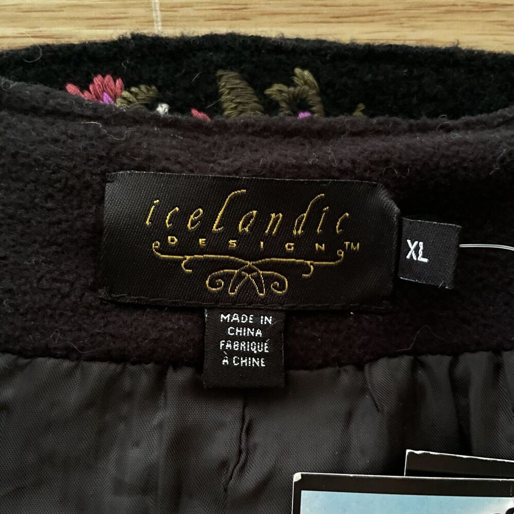 Icelandic Design Wool Blend Embroidered Floral Jacket sweater Women's XL Boho - Picture 3 of 8
